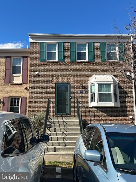 5512 Winford Ct, Fairfax, VA 22032