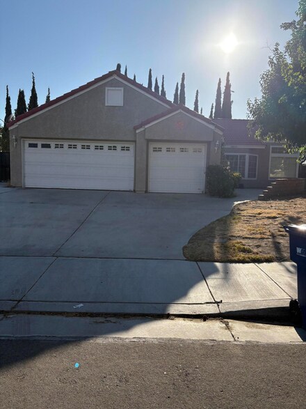 38029 Lido Dr, Palmdale, CA 93552