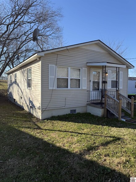 521 N Blair St, Clinton, KY 42031