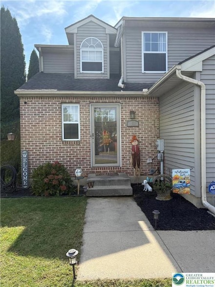 100 High Point Ln, Easton, PA 18042