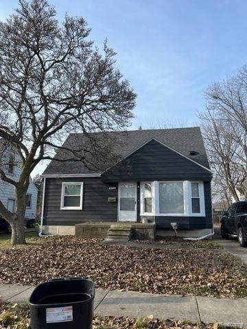 26331 Delton St, Madison Heights, MI 48071