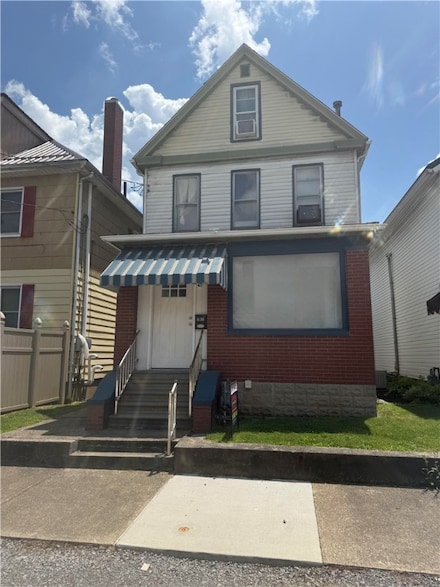 636 5th Ave, Ford City, PA 16226