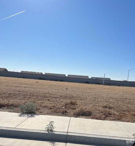 1533 Gromer Ave, Wasco, CA 93280