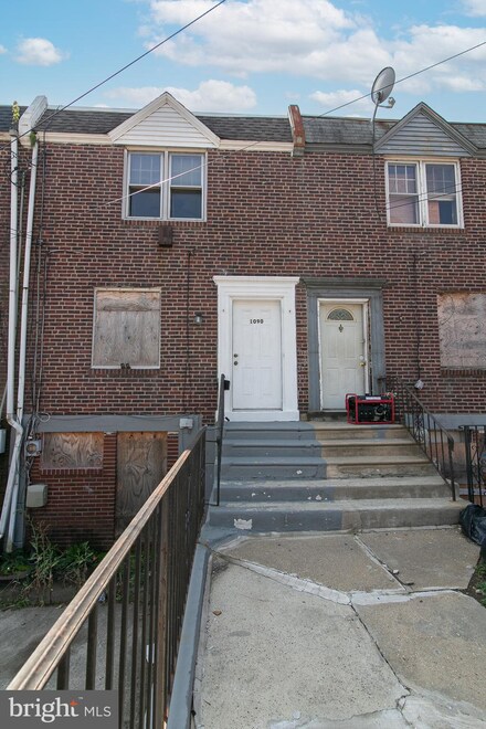 1090 S Merrimac Rd, Camden, NJ 08104