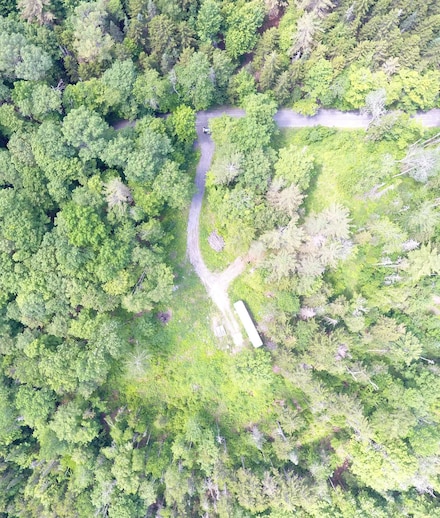 312 Old Cross Rd, Brookfield, VT 05036