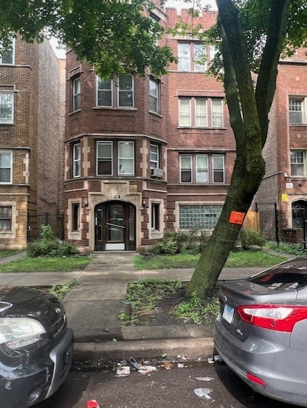 8116 S Ingleside Ave Unit 3, Chicago, IL 60619