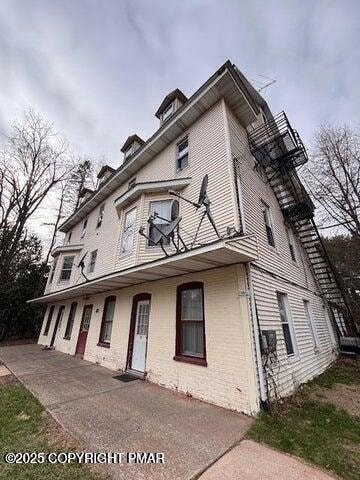 383 Old Route 940 Unit 301, Pocono Pines, PA 18350