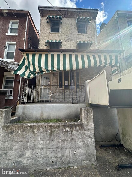 250 E Armat St, Philadelphia, PA 19144