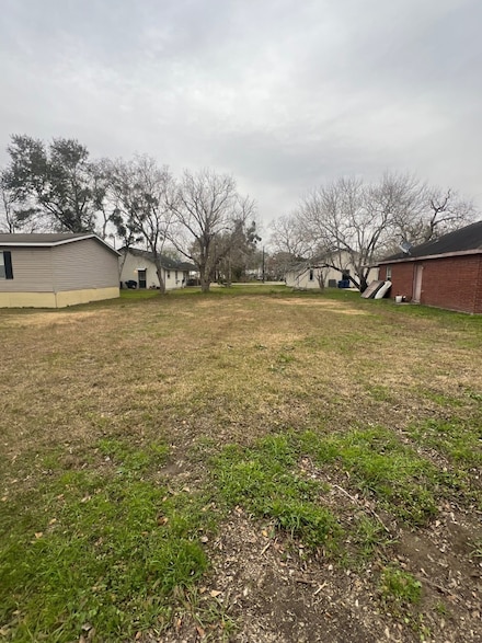 524 Clay St, Eagle Lake, TX 77434