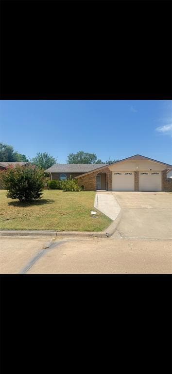 2410 NW Norman Cir, Lawton, OK 73505
