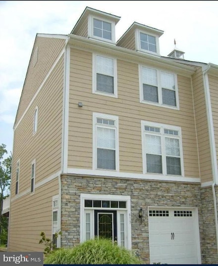 613 Monroe Point Dr, Colonial Beach, VA 22443