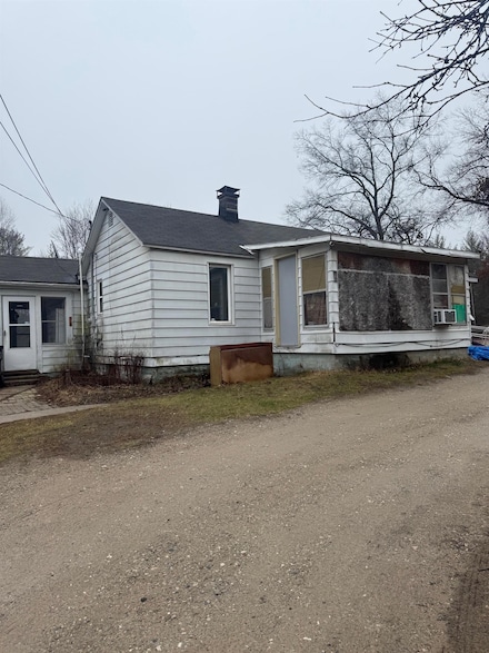 6208 N Stark Rd, Midland, MI 48642