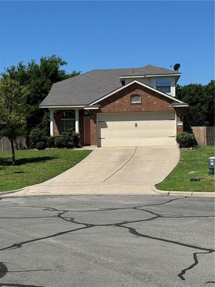 6733 Costa Dr, Waco, TX 76712