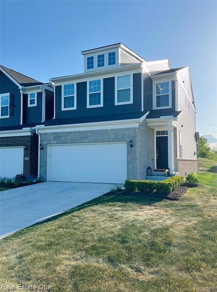 4932 Glenora Dr, Orion, MI 48359