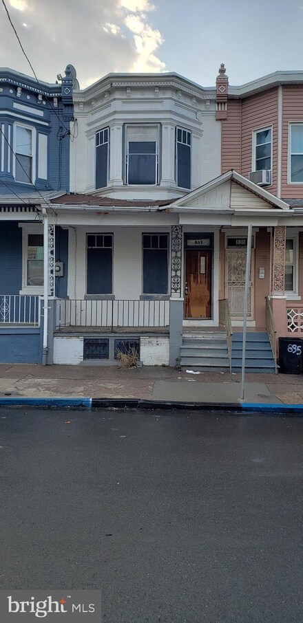 833 N 4th St, Camden, NJ 08102
