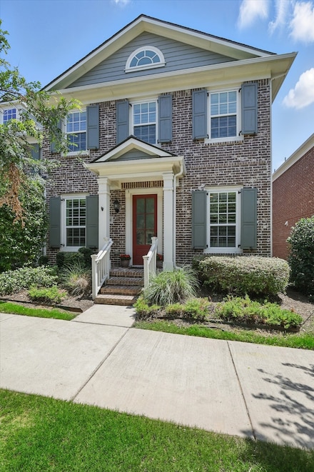8740 Ice House Dr, North Richland Hills, TX 76180