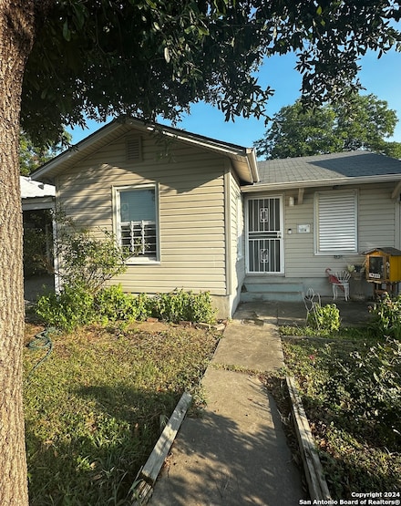 1210 W Summit Ave, San Antonio, TX 78201
