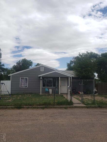607 W Elm St, Lamar, CO 81052