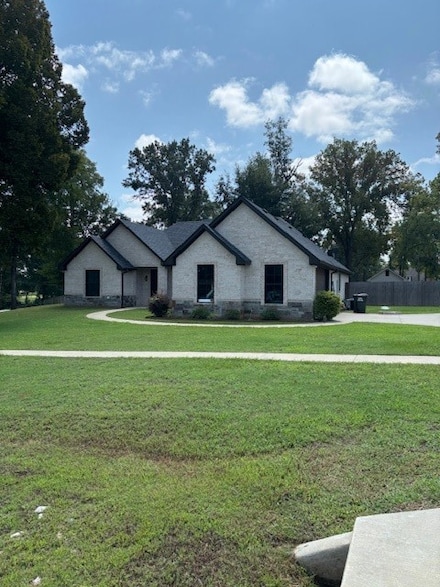 12109 Oak Grove Dr, Tyler, TX 75706