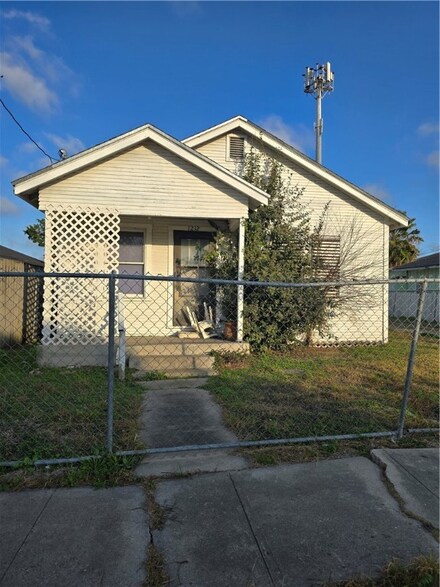 1212 14th St, Corpus Christi, TX 78404