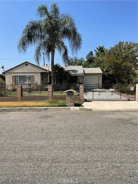 811 Walnut Cove, Colton, CA 92324