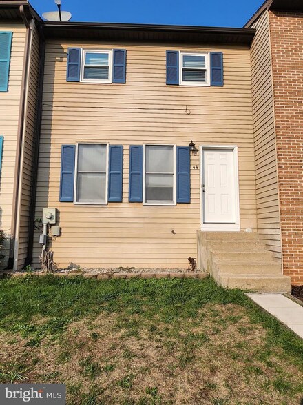 44 N Conley Ln, Etters, PA 17319