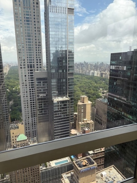230 W 56th St Unit 67B, New York, NY 10019