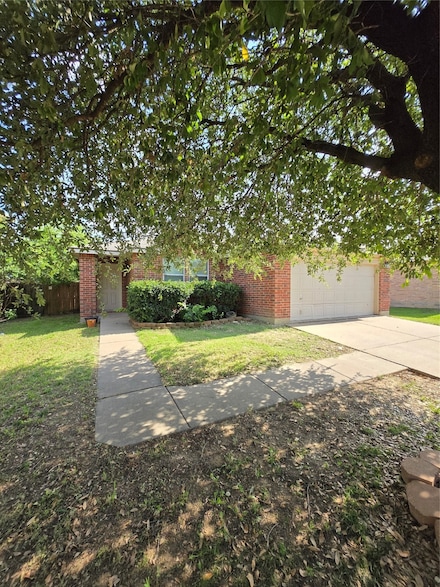645 Granite Ridge Dr, Fort Worth, TX 76179