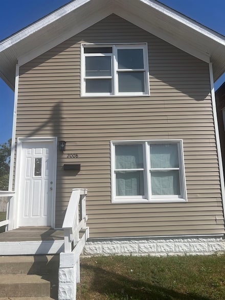 2008 Kishwaukee St, Rockford, IL 61104