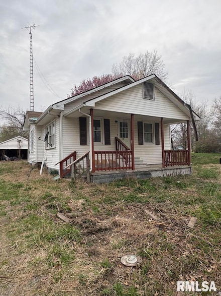 301 N Brown St, Benton, IL 62812