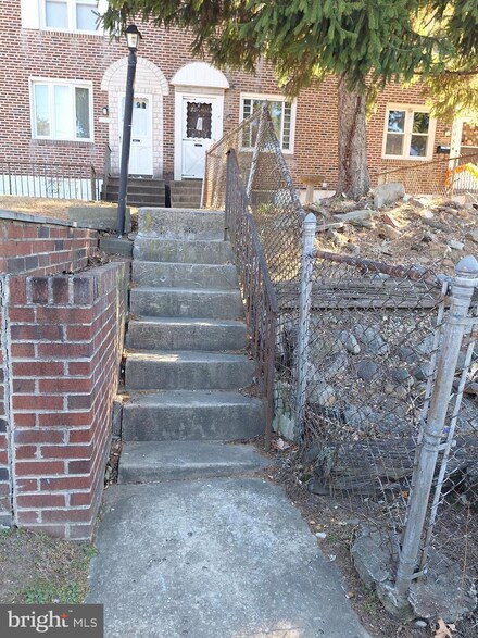 1096 Hopkins Ave Unit 304, Glenolden, PA 19036