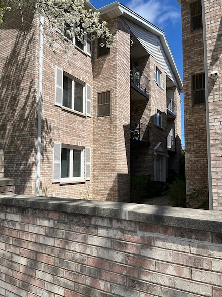 5407 N Milwaukee Ave Unit 2B, Chicago, IL 60630