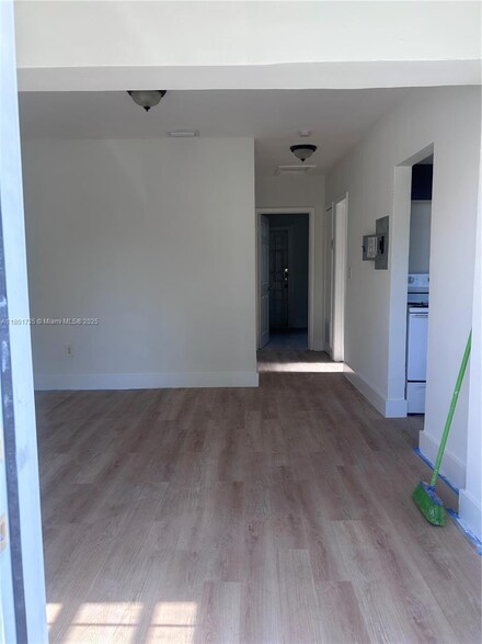 1822 NW 73rd St Unit 1822, Miami, FL 33147