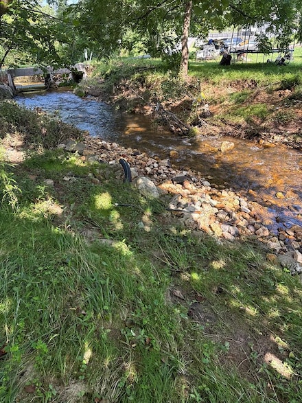 103 Old Quaker Rd, Galax, VA 24333