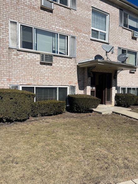 10378 Michael Todd Terrace Unit 2E, Glenview, IL 60025