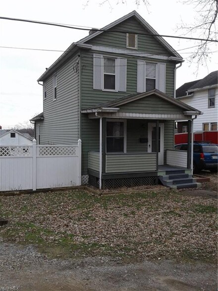 1193 Broadway St, Masury, OH 44438