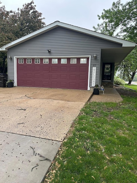 215 1st St NE, Clarks Grove, MN 56016