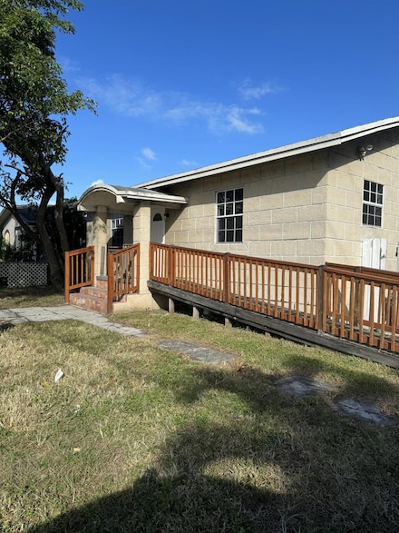 623 SW 10th St, Delray Beach, FL 33444