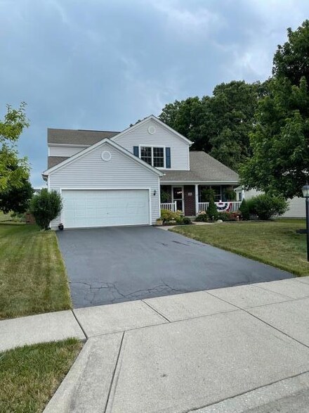 1171 Deansway Dr, Pataskala, OH 43062