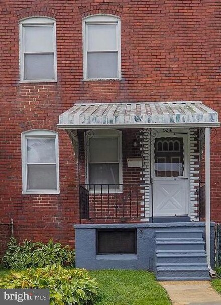 5216 Patrick Henry Dr, Brooklyn, MD 21225