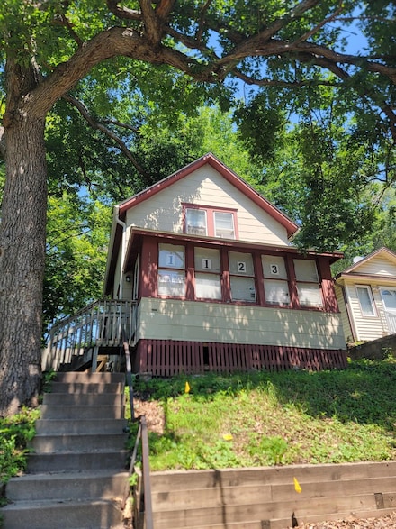 1123 6th St E, Saint Paul, MN 55106