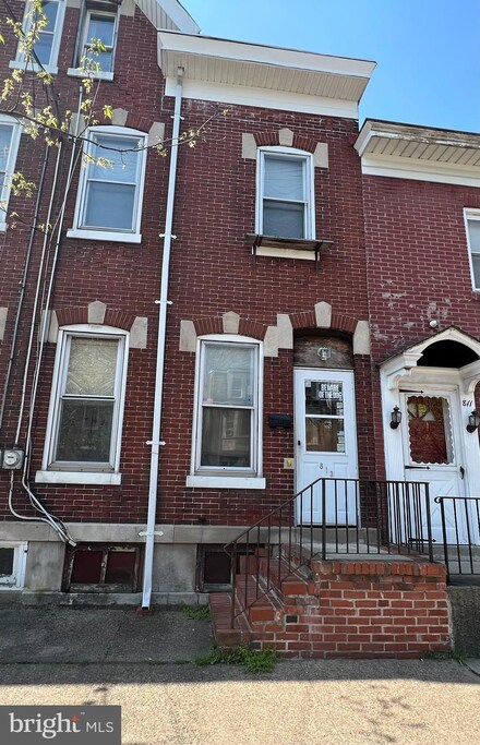 813 S Clinton Ave, Trenton, NJ 08611