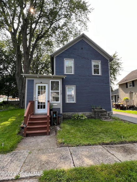 13 Union St, Hudson Falls, NY 12839