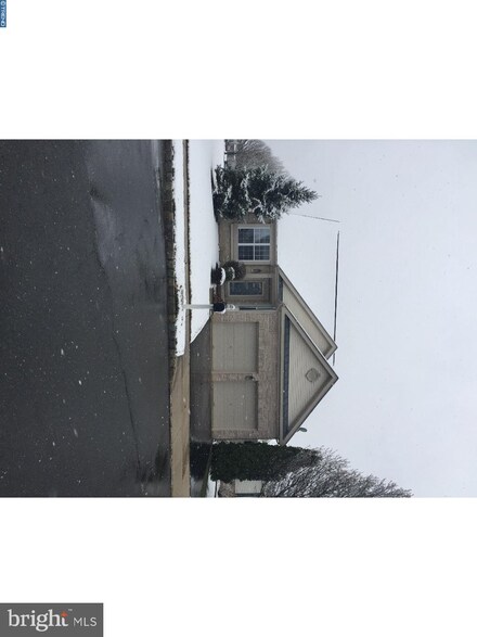 182 Merion Ct, Hainesport, NJ 08036