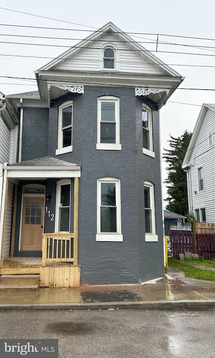 112 Locust St, Hanover, PA 17331