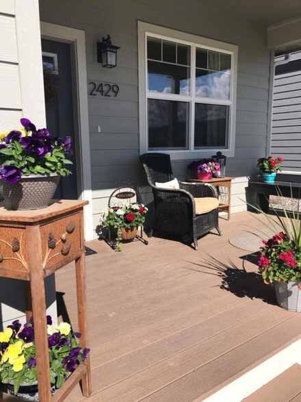 2429 Half Hitch Dr, Missoula, MT 59808