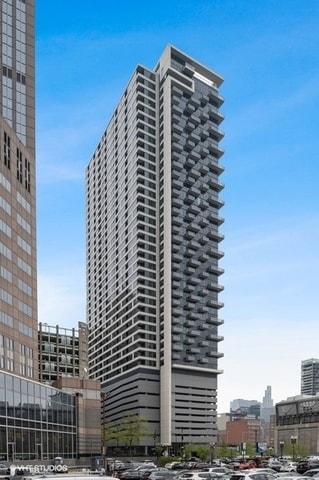235 W Van Buren St Unit 1508, Chicago, IL 60607