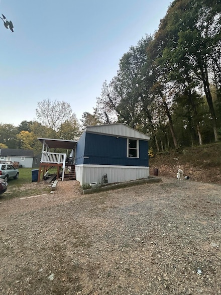 382 W Schmitt Rd, Rossville, GA 30741