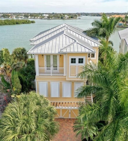 1509 Bayshore Blvd, Indian Rocks Beach, FL 33785