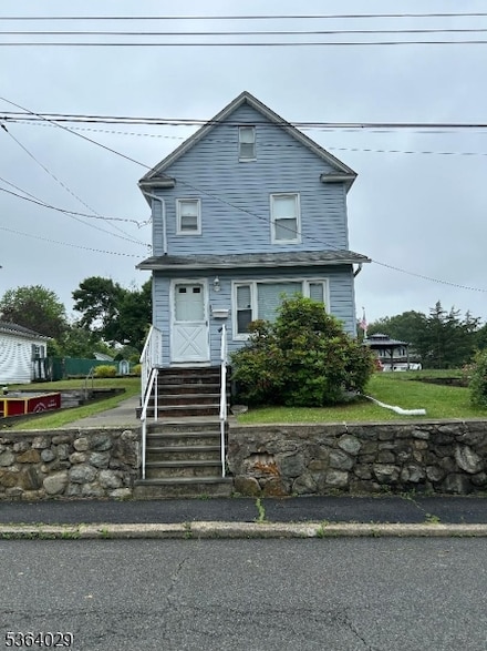 13 North St, Netcong, NJ 07857